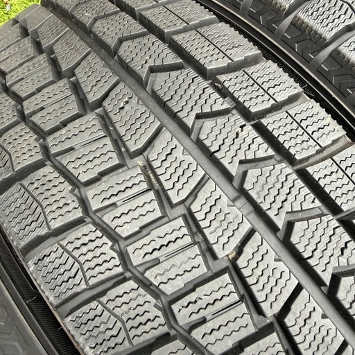 195/60R17ダンロップDUNLOP WINTER MAXX WM02 スタッドレスタイヤ４本 プリウス ライズ ロッキー ヴォク