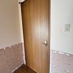 室内建具　ドアの画像