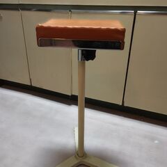 昭和レトロ 医療用アームレスト／ネイル・ハンドメイド作業台に 11月中~12月はじめ 引き取り希望の画像