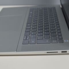 中古良品ノートパソコン DELL Inspiron 16 5625 Windows11+office 爆速SSD256GB AMD Ryzen 5 5625U/メモリ8GB/16インチ/WEBカメラ/無線内蔵の画像