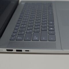 中古良品ノートパソコン DELL Inspiron 16 5625 Windows11+office 爆速SSD256GB AMD Ryzen 5 5625U/メモリ8GB/16インチ/WEBカメラ/無線内蔵の画像