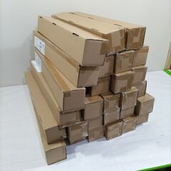 使用済み細長ダンボール箱（約40箱）の画像