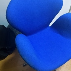 スワンチェアの画像