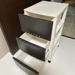 収納ボックスの画像