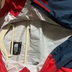 ナイロンジャケットの画像