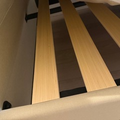 セミダブルベッドフレームの画像