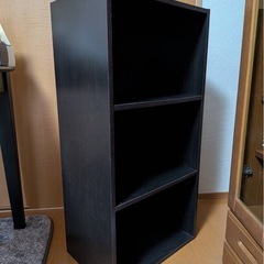 三段ラックの画像