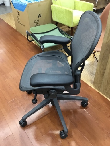 Herman Miller(ハーマンミラー) アーロンチェア をご紹介します‼︎ トレジャーファクトリーつくば店