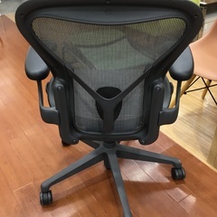 Herman Miller(ハーマンミラー) アーロンチェア をご紹介します‼︎ トレジャーファクトリーつくば店の画像