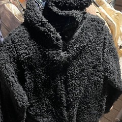 冬物 ボアアウターなど大量に追加！ しかも全て無料【今話題の大須の無料の古着屋‼️】の画像