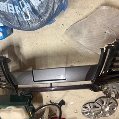 ヴェルファイアフロントバンパーの画像