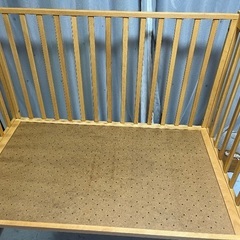 ベビーベッドの画像