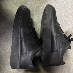 【NIKE AIR FORCE 1】25.5cm ブラック まだ使えますの画像
