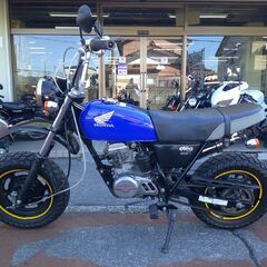 NO.5581　エイプ５０ （ＡＰＥ） クラッチ付き５速ミッション車　ステンレスマフラー　アップハンドル　ブルー　☆彡の画像