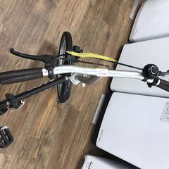 【ジャングルジャングル広陵店】自転車　折りたたみ　黒の画像