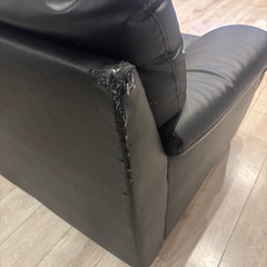 【12／20〜22引き渡し】合皮ブラックソファの画像