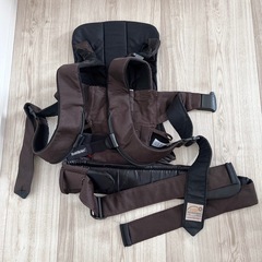 ベビービョルン　抱っこ紐　ブラウンの画像