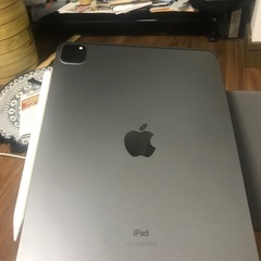 iPad Pro11インチ第二世代256gb画面傷なしの画像