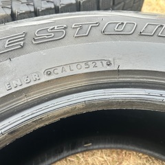 ブリヂストン BLIZZAK DM-V1 235/70R16 スタッドレスの画像
