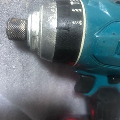 ④マキタ18v、4モードインパクトドライバ(振動)TP141D 中古品本体のみの画像