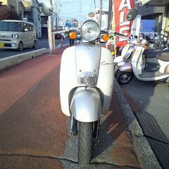 NO.5585  ジョルノクレア （ＧＩＯＲＮＯ ＣＲＥＡ）　水冷４サイクルエンジン　シルバー＆ホワイト　☆彡の画像