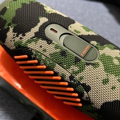 ＪＢＬ持ち運びスピーカーの画像
