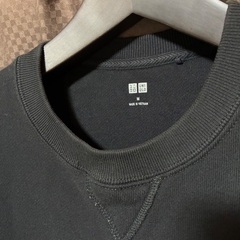 ユニクロ　トレーナー　Mの画像