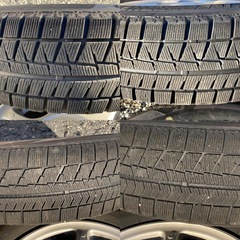 スタッドレスタイヤ・ホイール4本　185/70R14　走行1000km以下　ブリジストンの画像