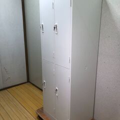 生興 SEIKOH スチールロッカー 4人用 AKL-W4S 抗菌 SIAA 鍵付き 白 ホワイト 更衣ロッカー 事務用 オフィス収納　【糸島市内 送料無料】251127-18の画像