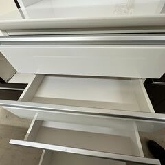 【ジャングルジャングル滋賀草津店】ジモティ来店特価!!　食器棚　ニトリ　ホワイト　J-2511114の画像