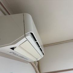 TOSHIBAエアコンとトヨトミウインドウエアコン2台セットの画像