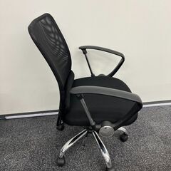 【訳あり】オフィスコム キャスター付き 昇降オフィスチェア メッシュ生地 ブラックの画像
