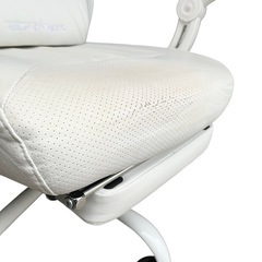 【大人気】GTPacing ゲーミングチェア　白 リクライニング オットマンの画像