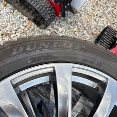235/55R20 DUNLOP(ダンロップ)スタッドレスの画像