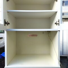 現状特価品 共和産業 2枚扉 レンジボード コンセント付き 食器棚 キッチンボード 幅60cm 奥行き43.5cm 高さ180cm モデル フィットの画像