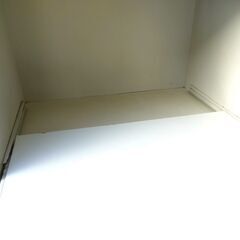 現状特価品 共和産業 2枚扉 レンジボード コンセント付き 食器棚 キッチンボード 幅60cm 奥行き43.5cm 高さ180cm モデル フィットの画像