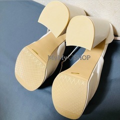 (( 新品 )) フリージア・スクエアトゥ・チャンキーヒール・サンダルの画像