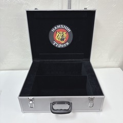 I759 🌈 阪神タイガース 猛虎列伝 アルミケース ⭐ クリーニング済の画像