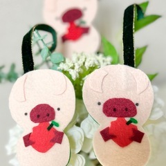 リンゴノ製作所:フェルトで雪だるまのハンドメイドの画像