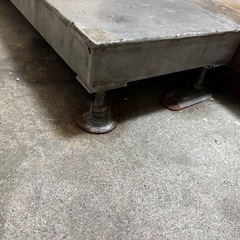 鉄の台座(11月30日取引希望)の画像