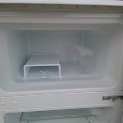 【極美品】コンフィー　2ドア冷蔵庫　90L　2025年製　引取りのみの画像