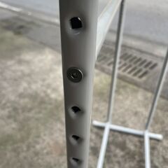 【リユースショップスパークル】ハンガーラック　No.165　ホワイト　スチール　2連　衣類収納　コンパクトサイズ　高さ調整可能!　配送可能♪の画像