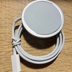 MagSafe充電、車用MagSafe、ケース等の画像