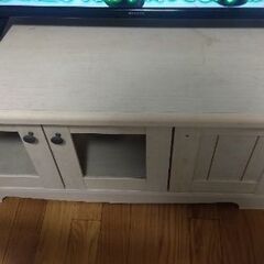 テレビ台の画像