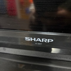 シャープ液晶テレビ32型の画像