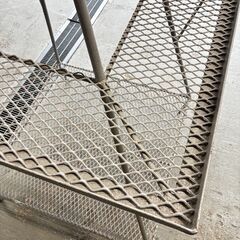 ビンテージ　什器　アイアン　レトロ　ストーブ台 お弁当置き　店舗　塗装済み　学校　昭和　グレー　鉄製　インテリアの画像