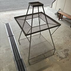 ビンテージ　什器　アイアン　レトロ　ストーブ台 お弁当置き　店舗　塗装済み　学校　昭和　グレー　鉄製　インテリアの画像