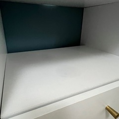 【LOWYA】キャビネット ホワイト×ゴールドの画像