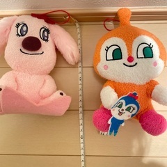 アンパンマン　ドキンちゃん　アカチャンマン　レアチーズちゃん　ぬいぐるみの画像