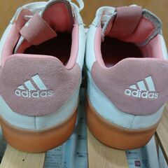 ゴルフシューズの画像